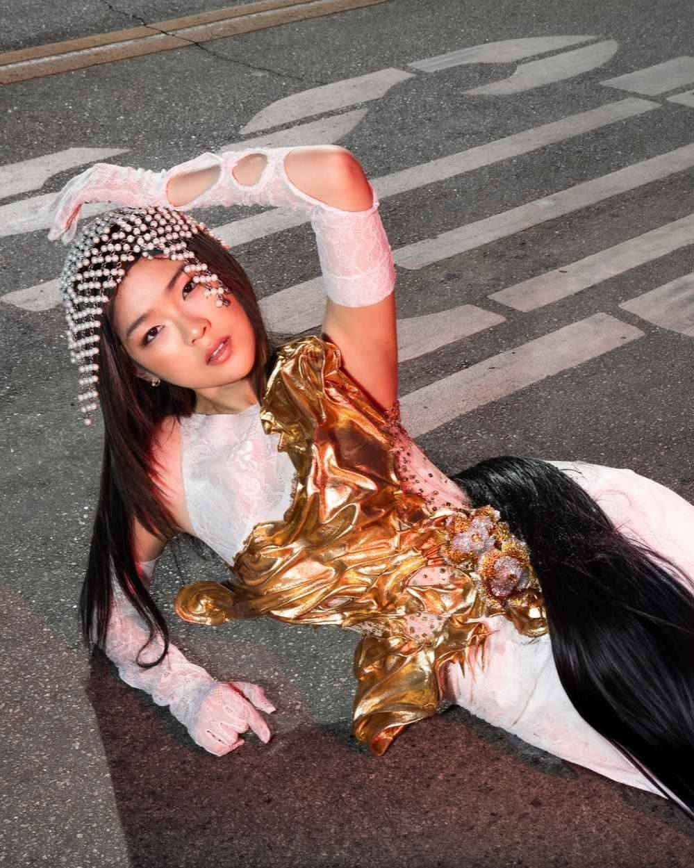Добре дошли в бъдещето: Шеметният живот на Nicole Aiko в свят на неонови мечти