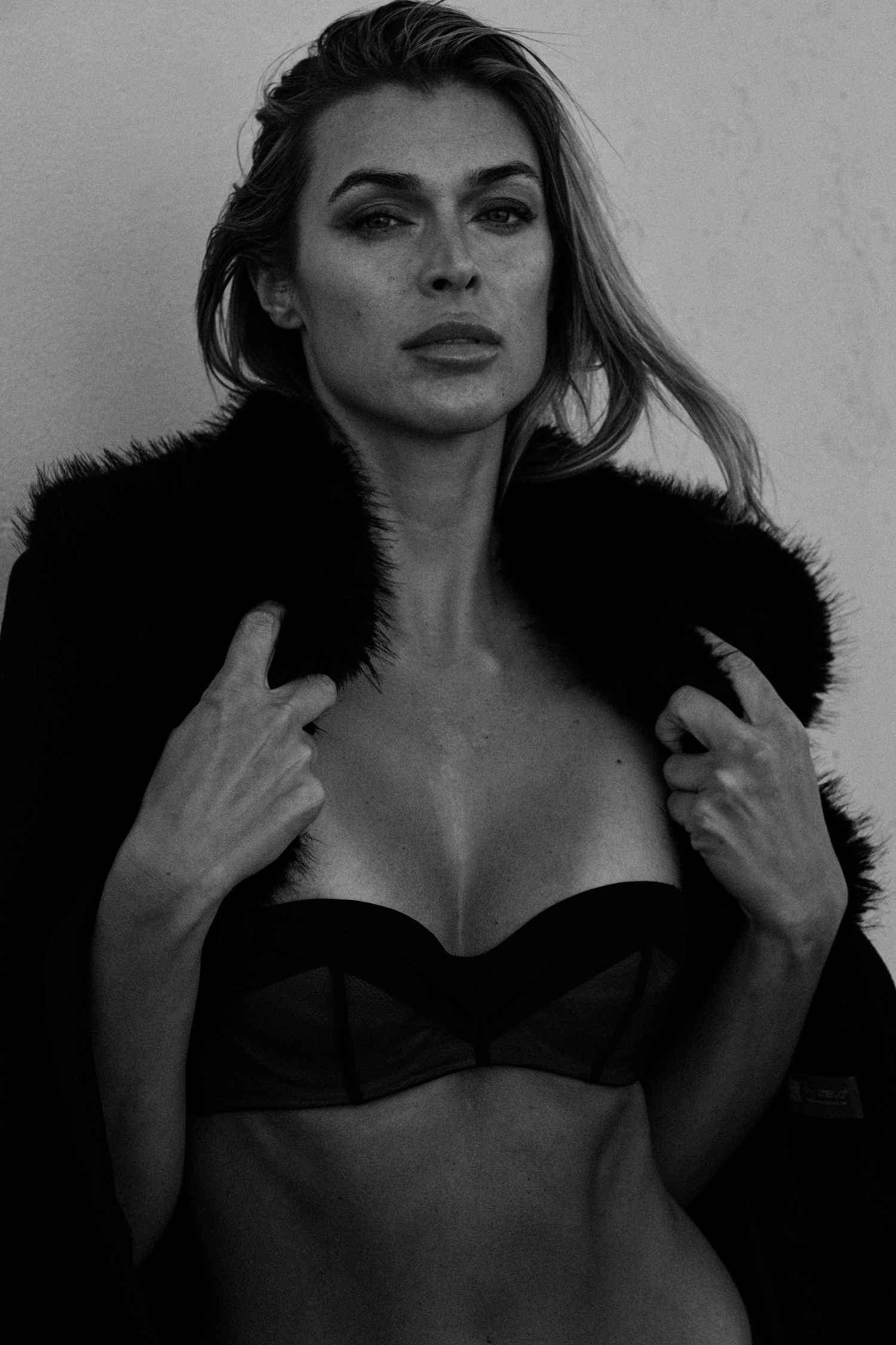 Classic Beauty: Sabrina Biljana