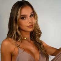 Hailey Grice - красавицата на бала
