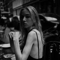 Стил в движение: Grace Julia Connor