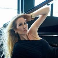Irina Haller: Bold & Beautiful