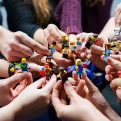 5 Причини, поради които оригиналното LEGO все още се купува