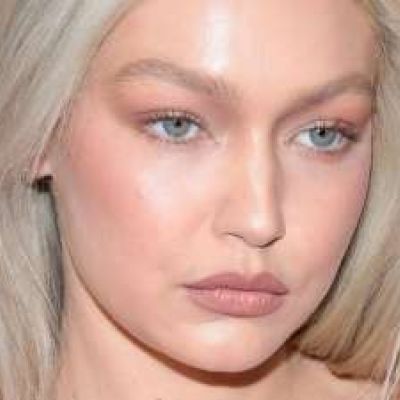 Коса от бяло злато е най-красивият прочит на платиненото за лятото