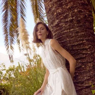 Бял шум: Тихият шик на лятото от CLAIRE LUISE